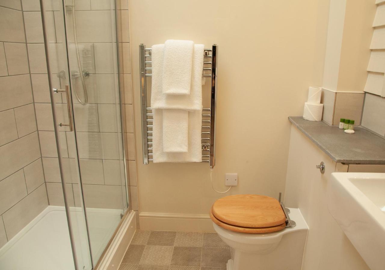 The Kings Arms Hotel Malmesbury Luaran gambar